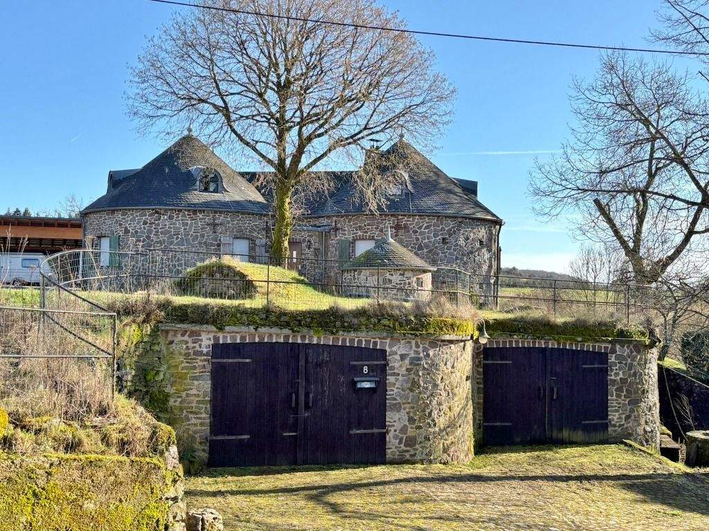 **Architektenhaus im Burgstil in der Eifel mit unverbaubarem Weitblick** – Hersdorf – Vorschaubild 4