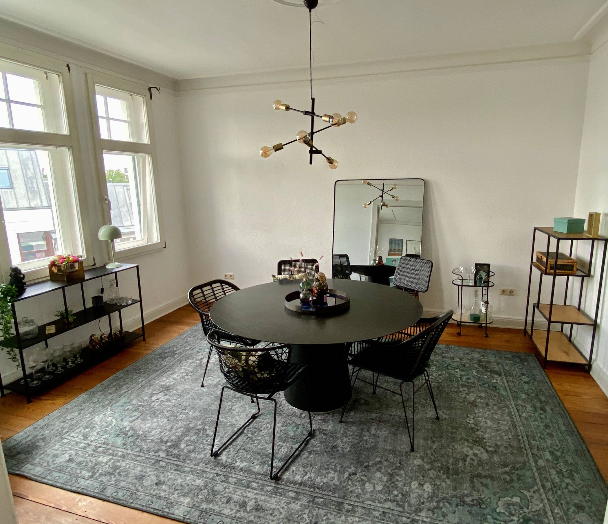 Liebevoll eingerichtete Altbauwohnung im Zentrum Ottensens – Hamburg – Vorschaubild 4
