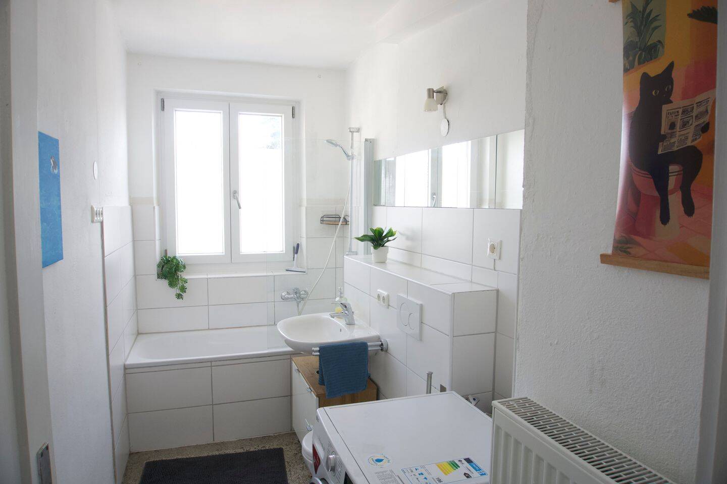 Stilvolles möbliertes WG-Zimmer (18 m2) – ideal für Berufstätige / Übergang – Regensburg – Vorschaubild 3