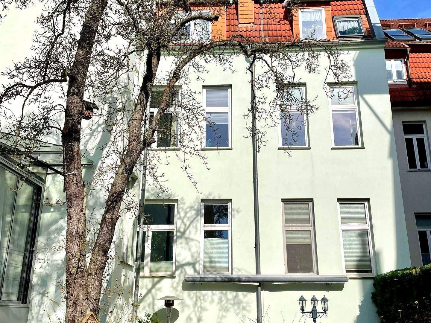 Besonders wohnen! 4 Zimmer, Bahnhofsviertel, Dielenböden, 3,60m hohe Decken, Kamin! – Rostock – Vorschaubild 5