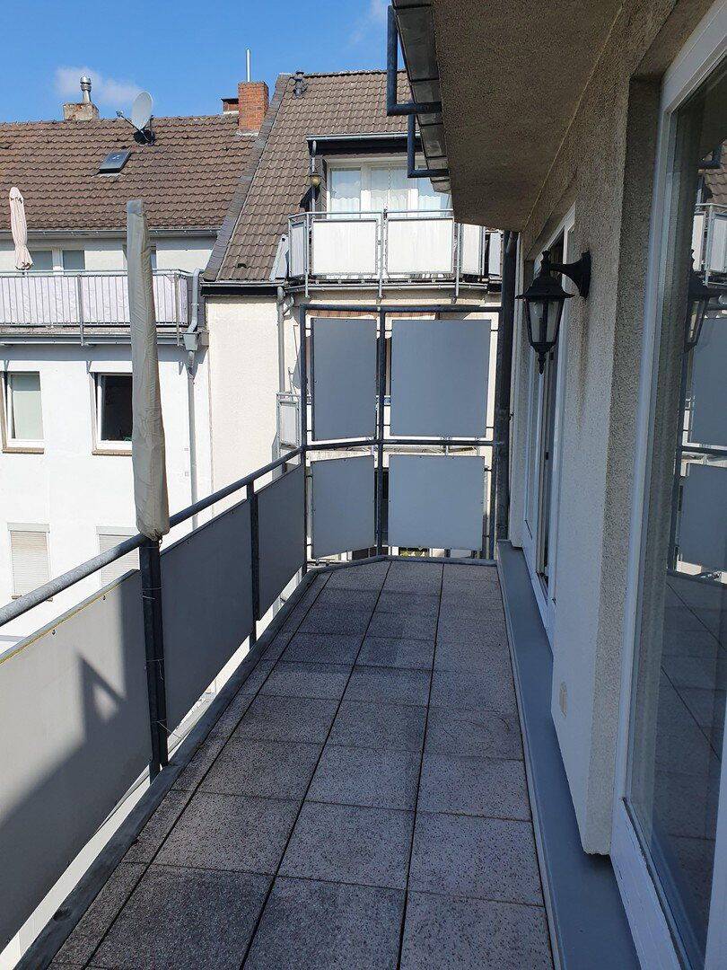 3-Zimmer-Wohnung mit Aufzug, Balkon und Garage in Zentrumsnähe – Krefeld – Vorschaubild 4