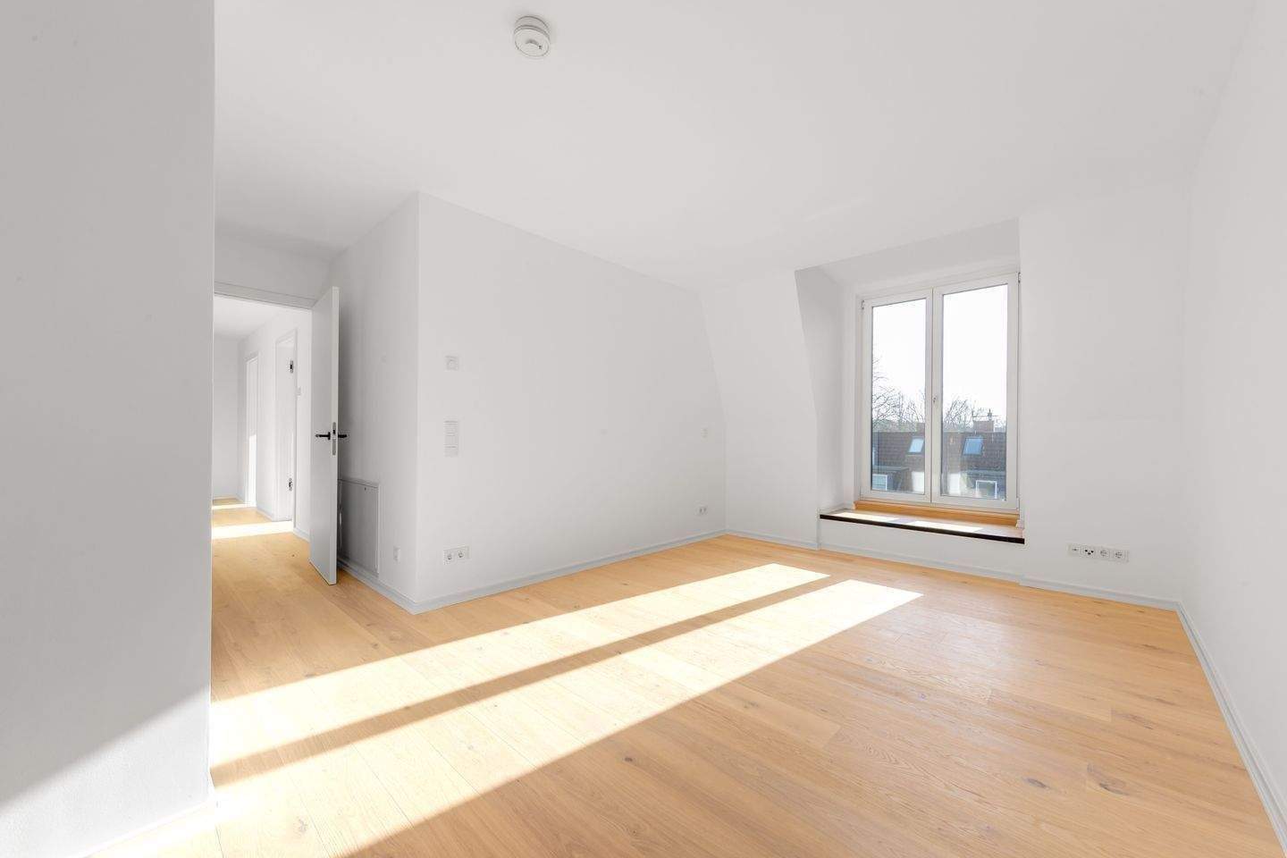 Courtagefreie Dachgeschoss-Maisonettewohnung in Winterhude – Hamburg – Vorschaubild 7