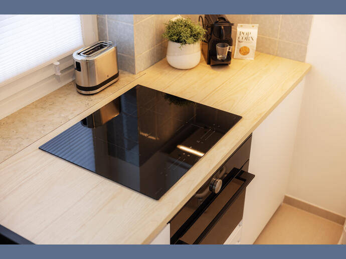 Möbliert: Modernes Design und traumhafte Dachterrasse! – München – Vorschaubild 6