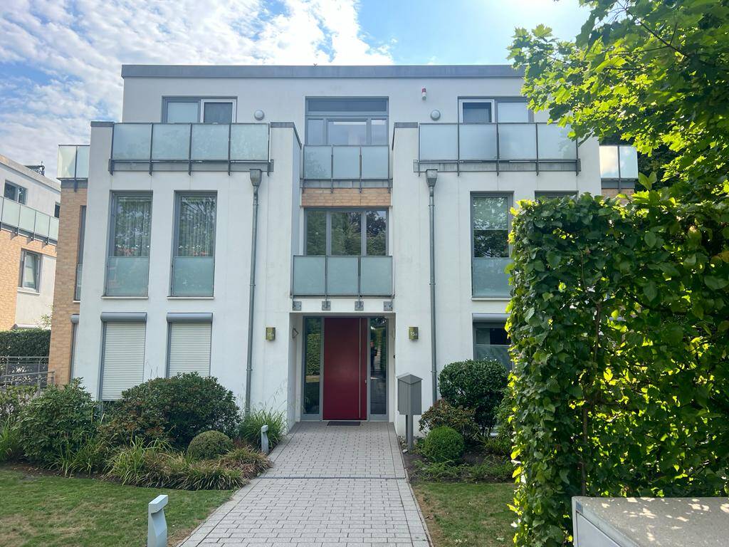 Exklusive 3-Zimmer-Wohnung mit Balkon & Aufzug in gefragter Lage Hamburg