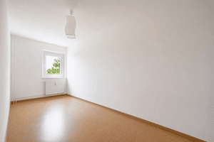 ?? Gelegenheit in Neu-Hohenschönhausen - Helle 3-Zimmer-Wohnung mit sonnigem Balkon und Weitblick – 13059 Berlin – Vorschaubild 2