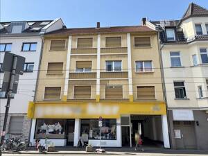 Attraktives Wohn- und Geschäftshaus in sehr guter Lage von Köln-Sülz