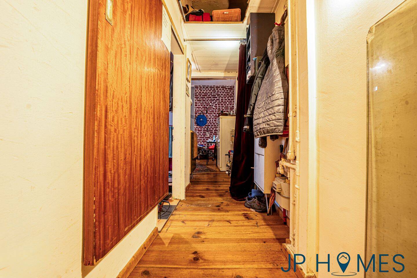 bezugsfreie 1-Zimmer-Wohnung mit Kaminofen im Wildenbruchkiez – Berlin – Vorschaubild 6