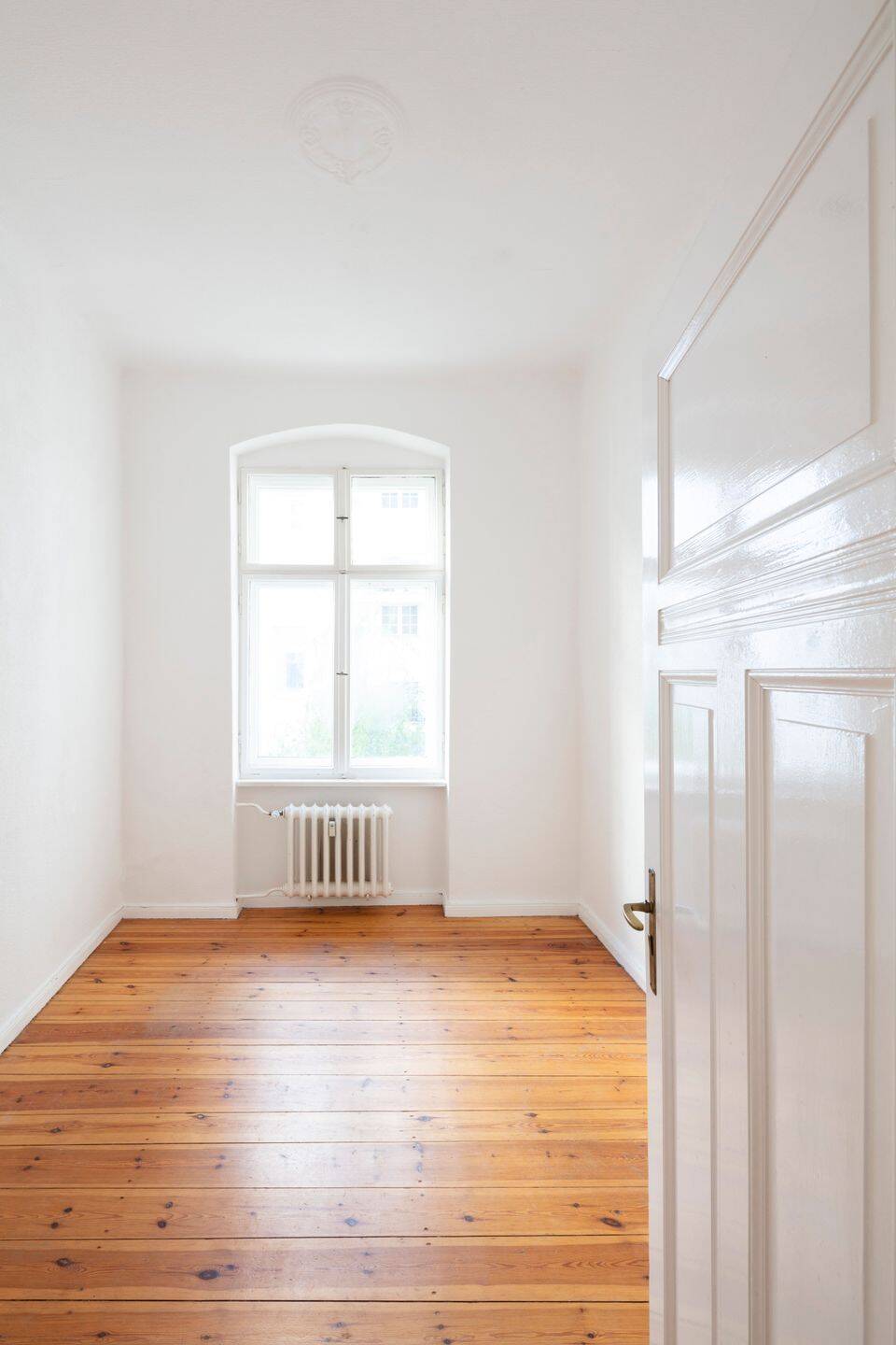 Kapitalanlage in Wilmersdorf | Klassische 5-Zimmer-Altbauwohnung mit Balkon & Loggia (vermietet)! – Berlin – Vorschaubild 4