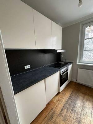 Helle 3-Zimmer-Wohnung mit Einbauküche, Echtholzböden & Tageslichtbad in Fürth – 90762 Fürth – Vorschaubild 4