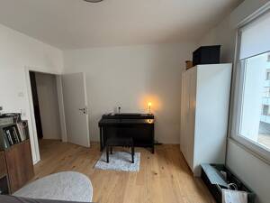 Modernes 16m^2 WG Zimmer in Mitte – 70184 Stuttgart – Vorschaubild 2