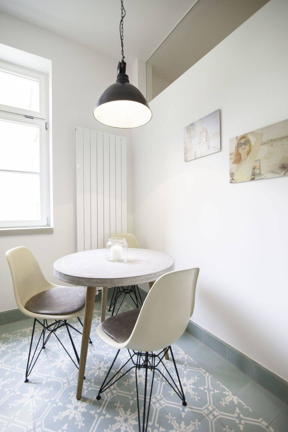 Stilvoll möblierte 2,5-Zimmer-Altbau-Wohnung in ruhiger Innenhoflage – München – Vorschaubild 4