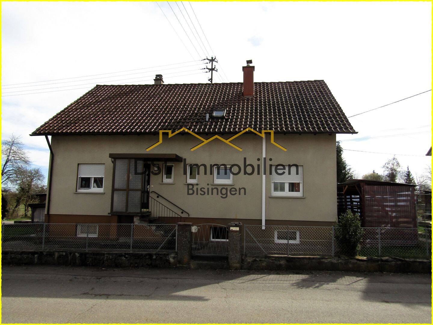 Geräumiges Familienhaus mit 9 Zimmern in Winterlingen (72474) – Winterlingen – Bild 1 von 9