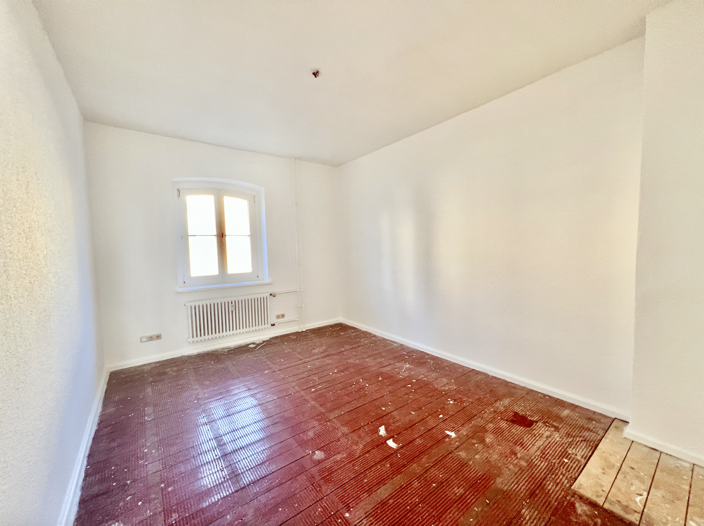 Charmante 2-Zimmer-Wohnung im 1. Obergeschoss mit Potenzial in gepflegtem Altbau – Berlin – Vorschaubild 5