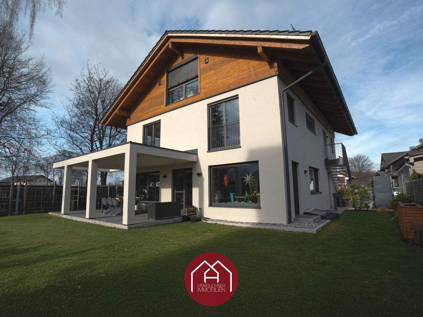 Luxus im Grünen: Exklusives Zweifamilienhaus mit außergewöhnlicher Ausstattung – Bruckmühl – Vorschaubild 3