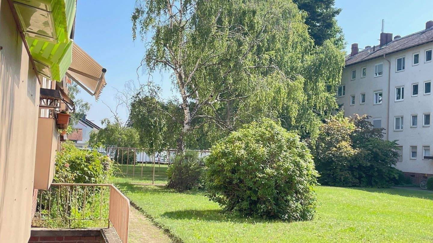 Gepflegte, ruhig gelegene und helle 4-ZKB-Loggia-Wohnung in reinem Wohngebiet von Mainz-Gonsenheim – Mainz – Vorschaubild 4