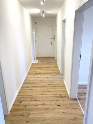 Wohnen auf Zeit: Kernsanierte 2,5-Zimmer-Wohnung mit Südwest-Balkon in Rahlstedt – 22147 Hamburg – Vorschaubild 9