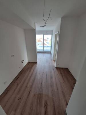 *NEUBAU* Exklusive 3-Zimmer-Dachgeschosswohnung mit Balkon und Aufzug in 90763 Fürth – 90763 Fürth – Vorschaubild 6