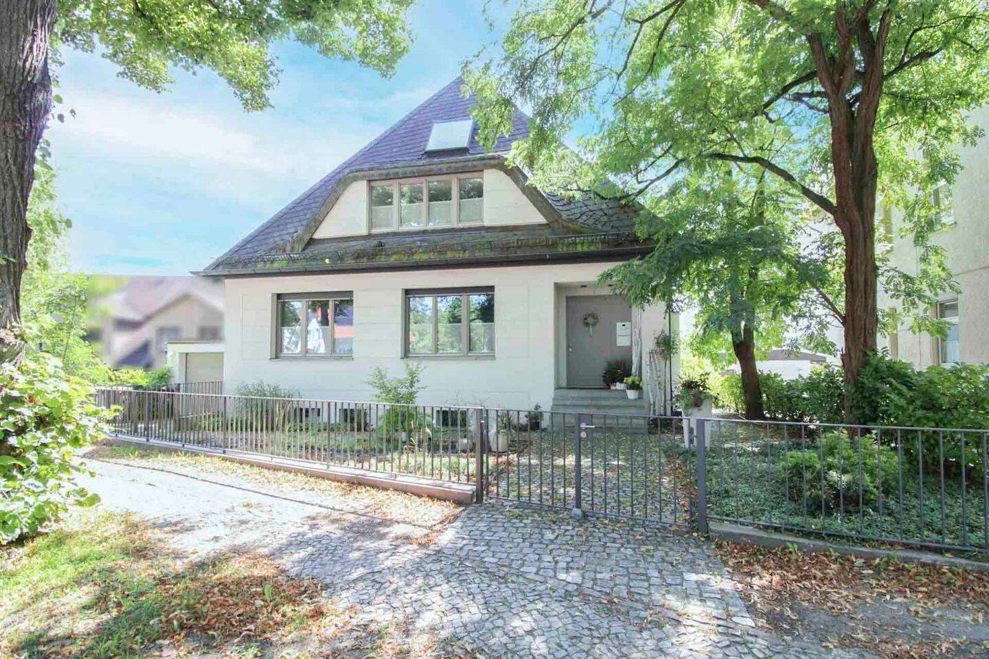 10-Zimmer-Villa mit Wasserblick auf den Hermsdorfer See: Ideal für große Familien und Naturliebhaber – Berlin – Vorschaubild 6