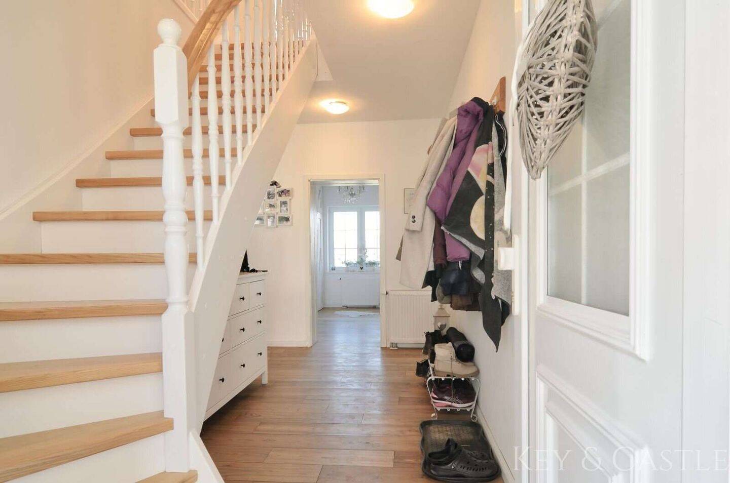 Kernsaniertes Einfamilienhaus inklusive baureifem Grundstück in zweiter Reihe! – Oberkrämer – Vorschaubild 4