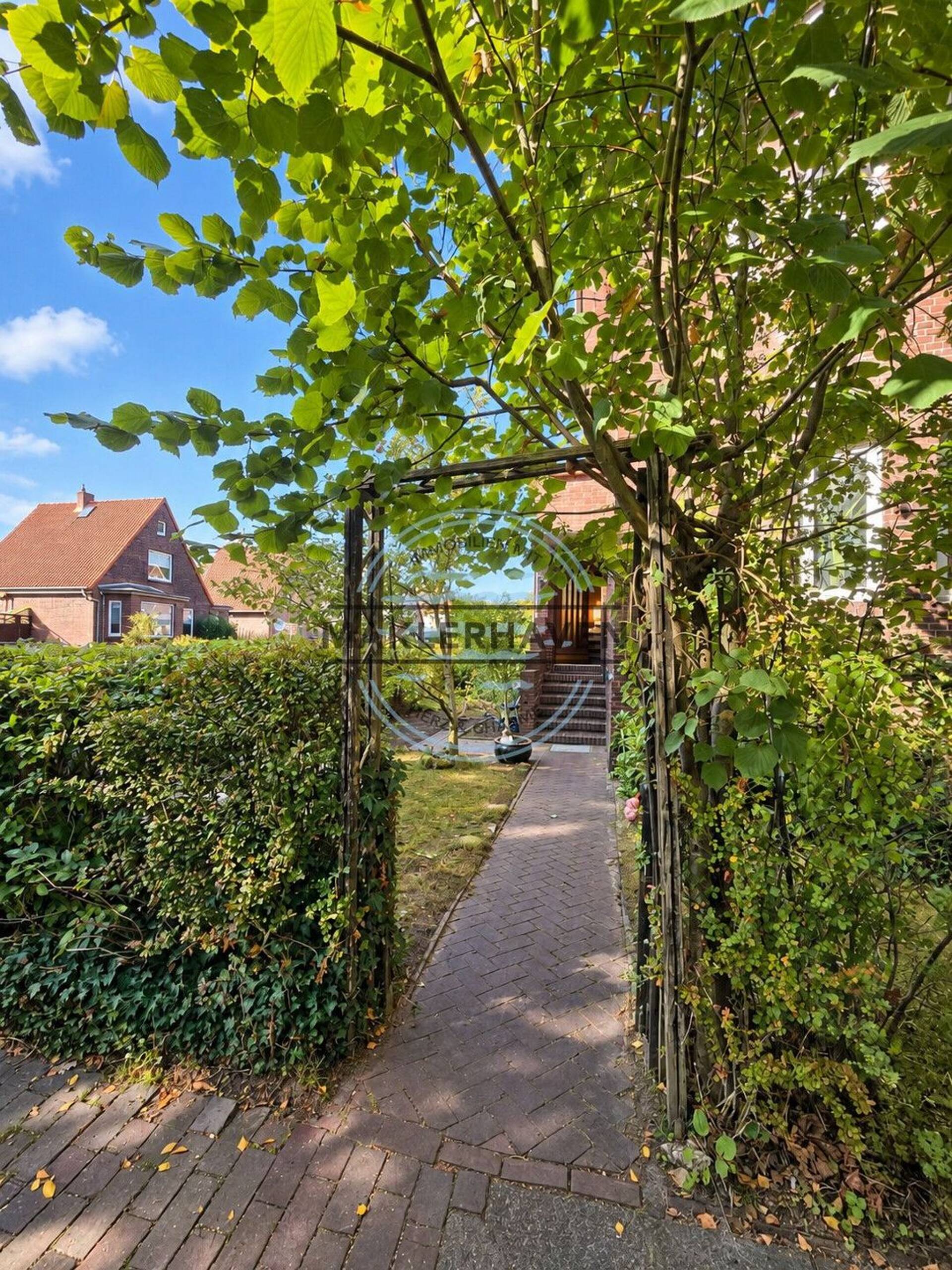 Mehrfamilienhaus in 26382 Wilhelmshaven mit 255 m² kaufen