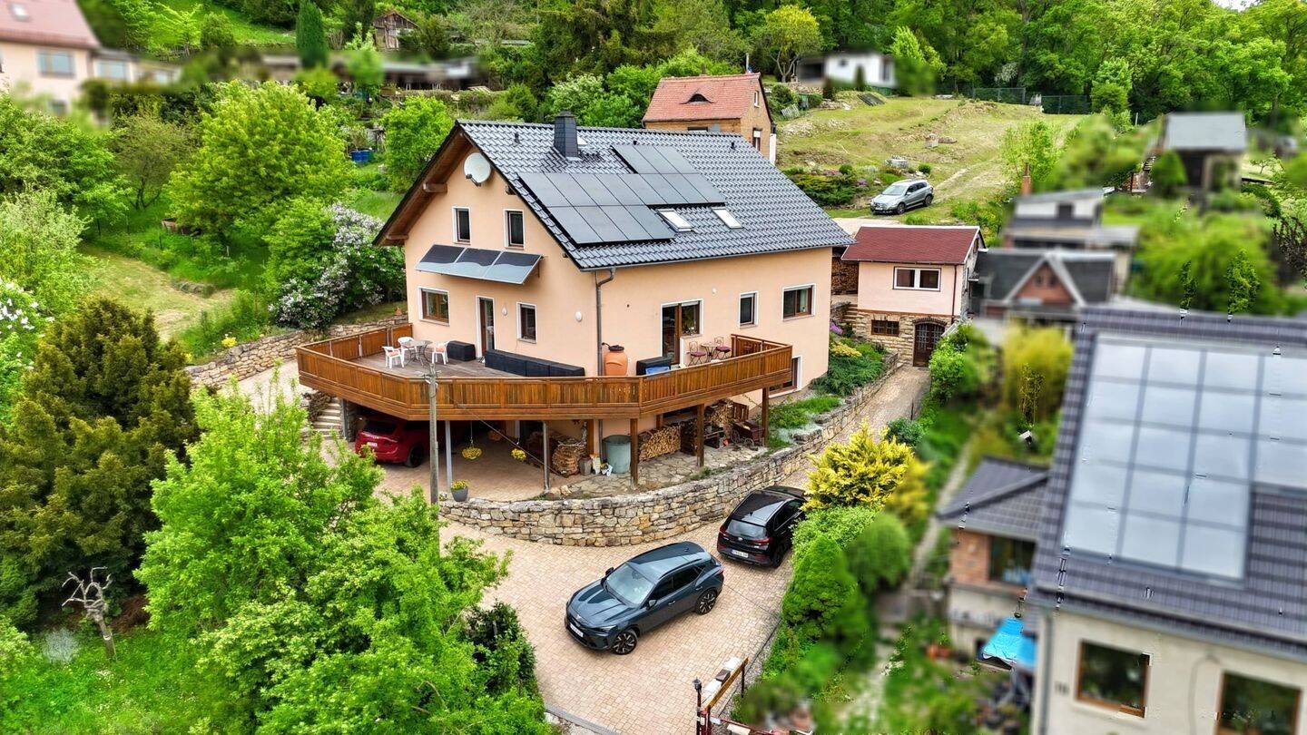 Mehrfamilienhaus mit Perspektive - nachhaltig, flexibel, außergewöhnlich. – Jena – Bild 1 von 9