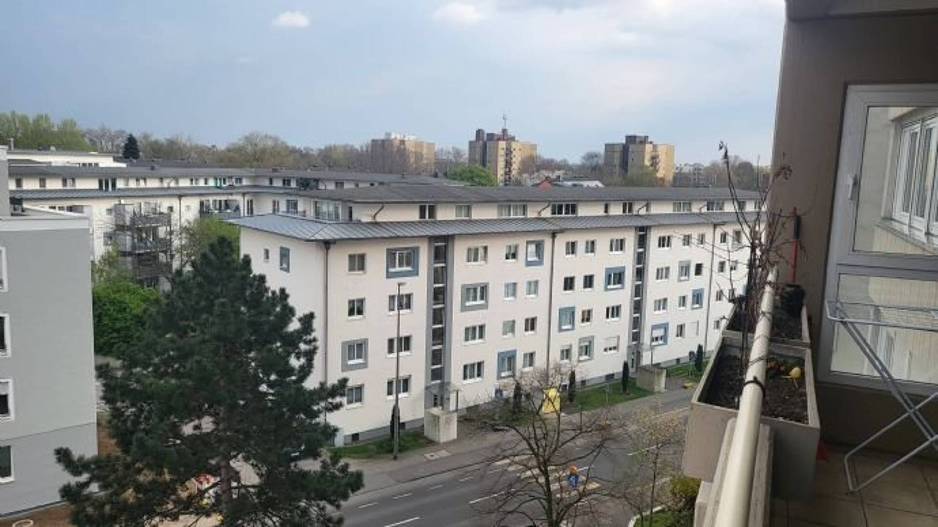 Etagenwohnung in 51143 Köln mit 75 m² kaufen