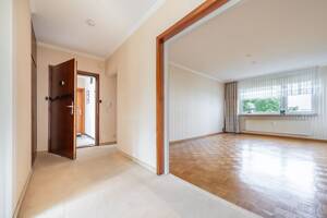 Gepflegte 4-Zimmer-Eigentumswohnung mit zwei Balkonen und guter Aufteilung in Elmschenhagen-Nord – 24147 Kiel – Vorschaubild 3