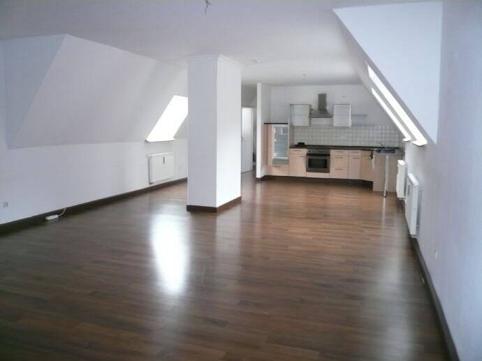 Schöne 3-Zimmer-Wohnung mit Einbauküche im Herzen der Stadt Weiden