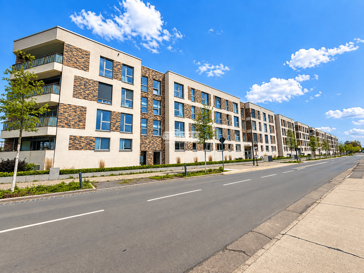 antaris Immobilien GmbH **Stilvoll wohnen mit Balkon und zwei Bädern - jetzt entdecken!** – 99085 Erfurt – Bild 1 von 9