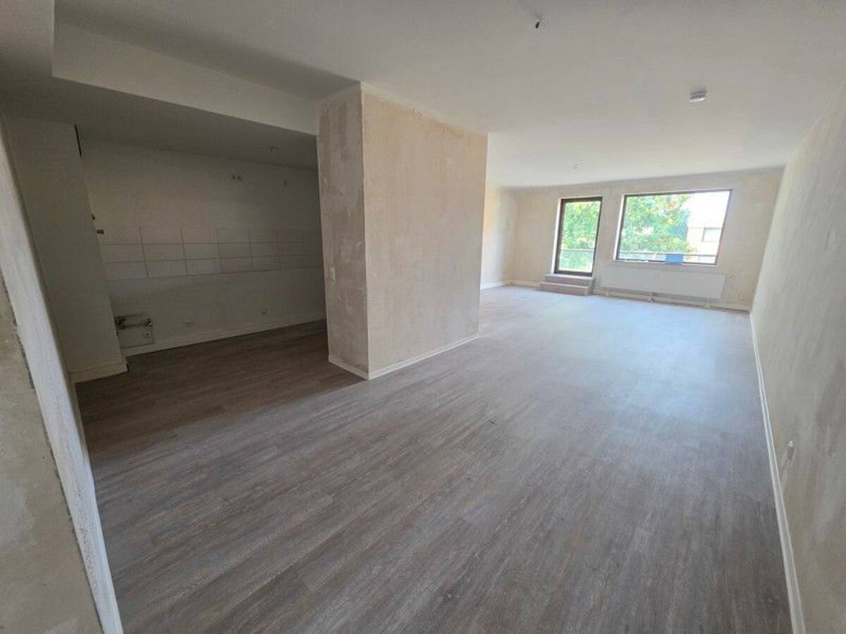 Wohnen am Benrather Schloss - Sanierte 2-Zimmer-Wohnung - Haus mit Aufzug – 40597 Düsseldorf – Bild 1 von 9