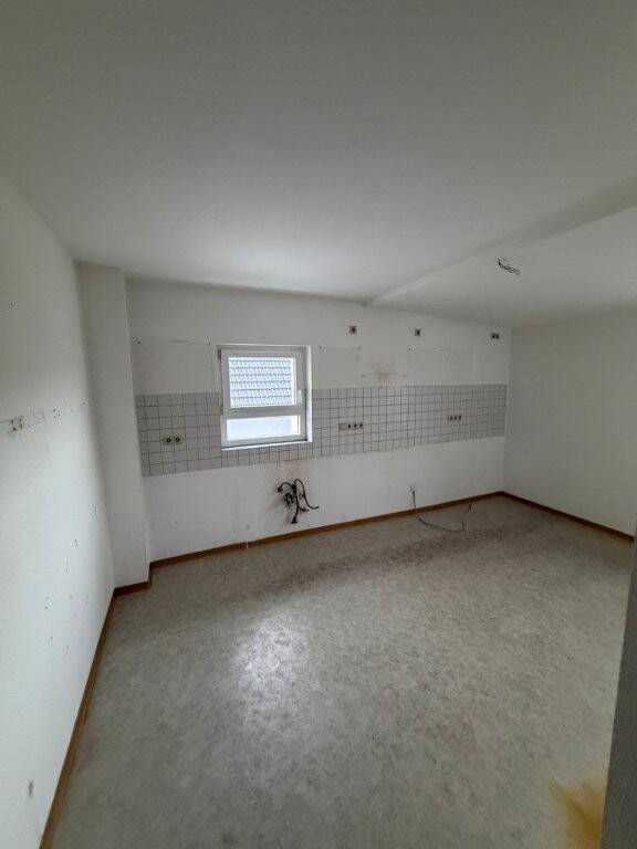 ****Schöne Dachgeschosswohnung in saniertem Altbau; WG-geeignet**** – Trier – Vorschaubild 6