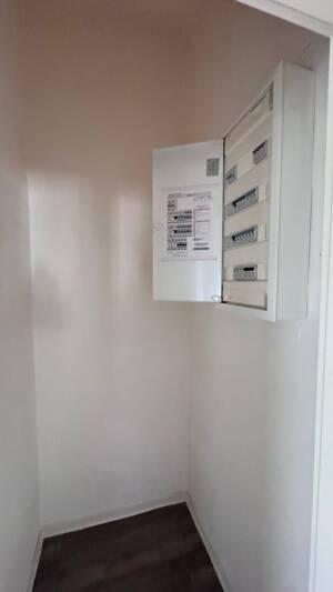 Frei ab 01.07. ! Teil- Renovierte.2,5-Raum- WE im 1.OG mit Balkon ! ** PROVISIONSFREI ! ** – Am Himgesberg 3, 47259 Duisburg-Süd – Vorschaubild 9