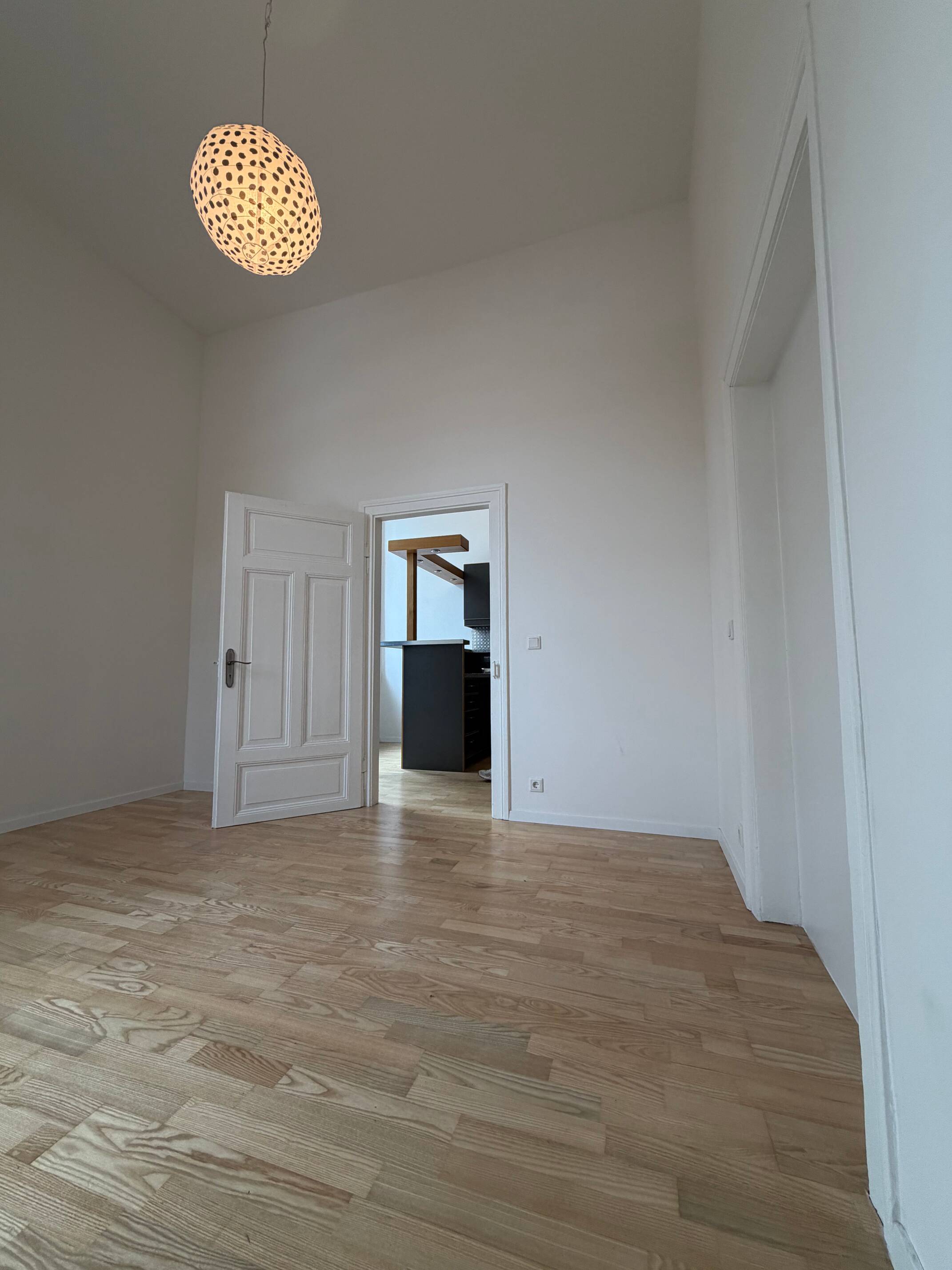 Helle 3-Zimmer-Altbauwohnung in Gostenhof – Nürnberg – Vorschaubild 3