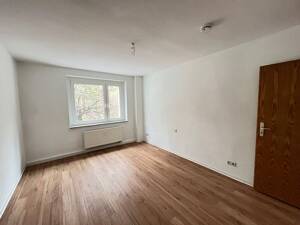 Jetzt deine neue Wohnung bei uns sichern! EBK inkl. - 1 Monat kaltmietfrei zum Start! – 8060 Zwickau – Vorschaubild 4
