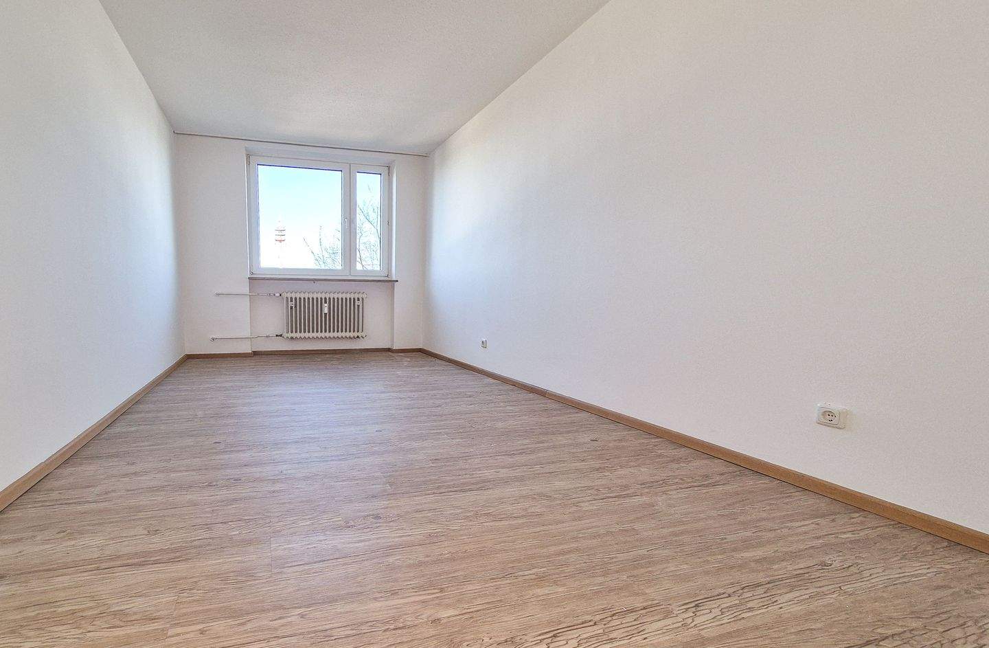 Frisch sanierte 3-Zimmer-Wohnung in Nürnberg Ziegelstein – Nürnberg – Vorschaubild 2