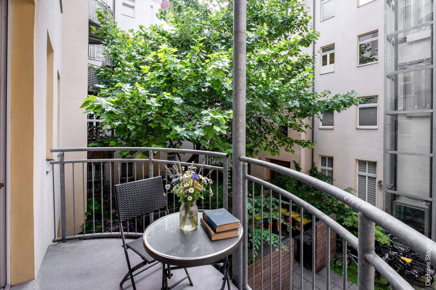 Charmante 3-Zimmer-Altbauwohnung im Samariterkiez – Berlin – Vorschaubild 2