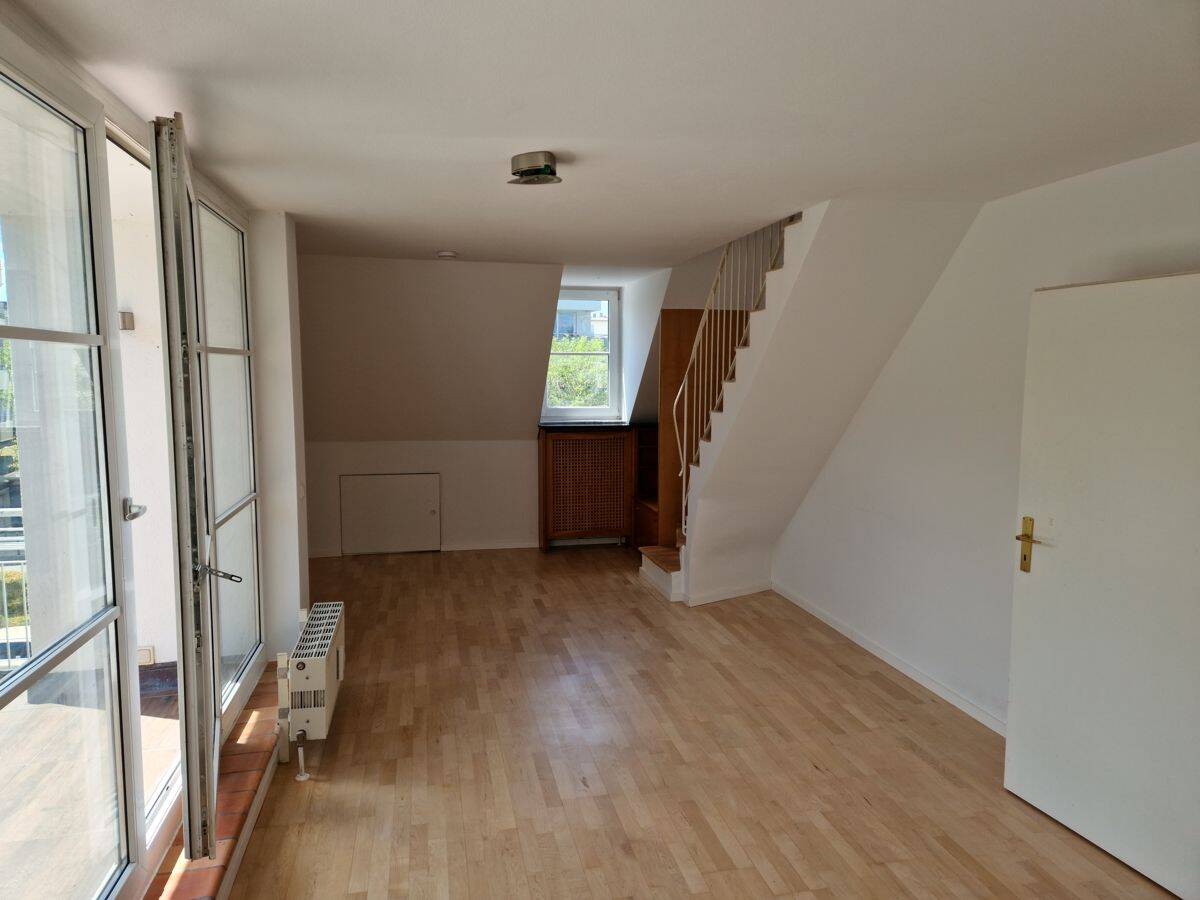 Charmante 2-Zimmer-Maisonette-Wohnung im schönem Nymphenburg in der Nähe des Schlossparks ! – München – Vorschaubild 6