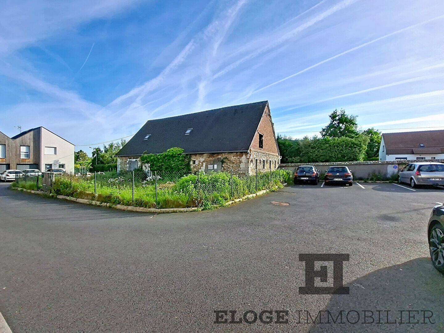 Maison 10 pièces 180 m² · à Mont-Saint-Aignan · 180 m² · 170 000 €
