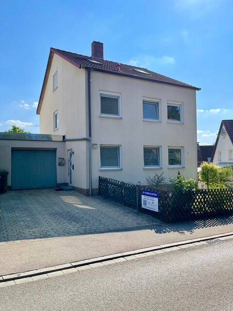Einfamilienhaus mit viel Platz in Wendelstein OT Großschwarzenlohe – Wendelstein – Vorschaubild 2