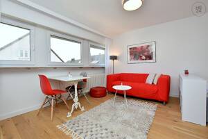 Modern möbliertes Apartment mit Stellplatz in Stuttgart Degerloch – 70597 Stuttgart – Vorschaubild 1