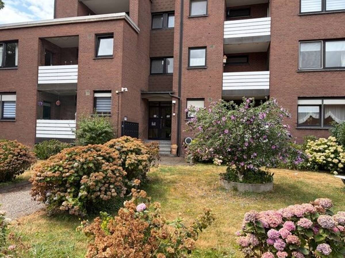 Kleines Appartement mit Balkon in 47506 Neukirchen-Vluyn "Aufzug vorhanden" – 47506 Neukirchen-Vluyn – Bild 1 von 9