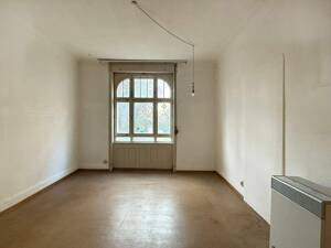 Stuttgart-West: Klassische 3,5-Zimmer-Altbauwohnung mit Potential – 70197 Stuttgart – Vorschaubild 3