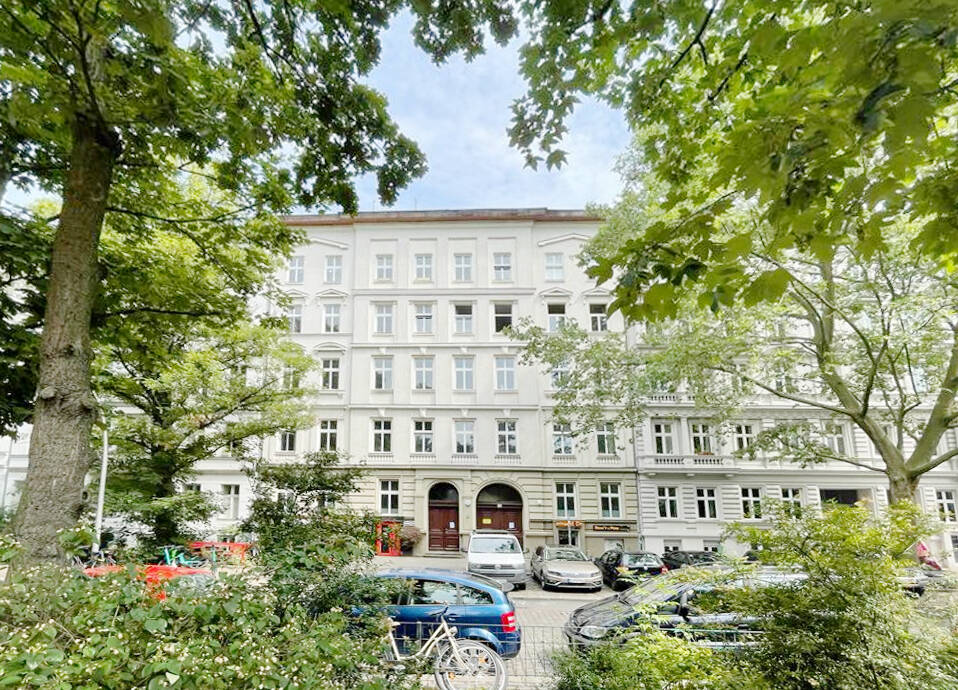 Attraktive, vermietete 3-Zimmerwohnung in bester Berlin-Kreuzberglage -Eigenbedarfskündigung möglich- – Berlin – Bild 1 von 7