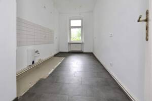 SCHÖNER ALTBAU MIT BALKON - STUCK, DIELEN & HOHE DECKEN - HÜBSCHER GEMEINSCHAFTSGARTEN – 12167 Berlin – Vorschaubild 8