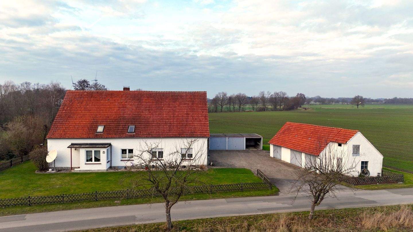 Zum unschlagbaren Quadratmeterpreis - Ihr persönliches Stück Freiheit! – Preußisch Oldendorf – Bild 1 von 9