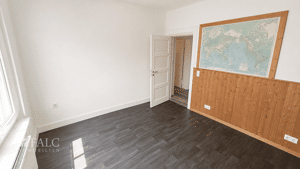 Renovierungsbedürftiges Einfamilienhaus mit viel Platz, Pool, Doppelgarage und Schuppen – 12589 Berlin – Vorschaubild 3