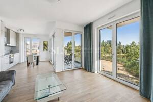 Wohnen auf höchstem Niveau - Exklusive 3-Zimmer-Wohnung mit Tiefgaragenstellplatz & Seeblick – 40549 Düsseldorf – Vorschaubild 4