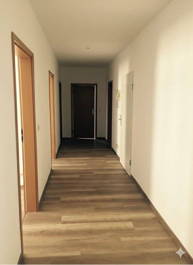 Provisionsfrei - Modernisiertes MFH mit 5-Zimmer-Wohnungen & Bauland extra – Leipzig – Vorschaubild 8