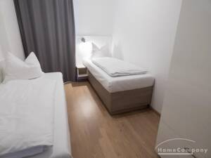 143683 HomeCompany Dresden Möbliert/Furnished Exclusives 3-Zimmer Apartment in Dresden-Altstadt Nähe Frauenkirche max. 6 Personen – 1067 Dresden – Vorschaubild 3