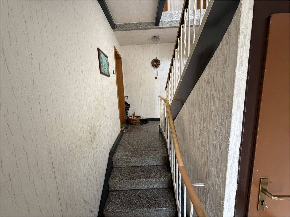 Sanierungsbedürftiges Wohnhaus mit Potential! – Aachen – Vorschaubild 2